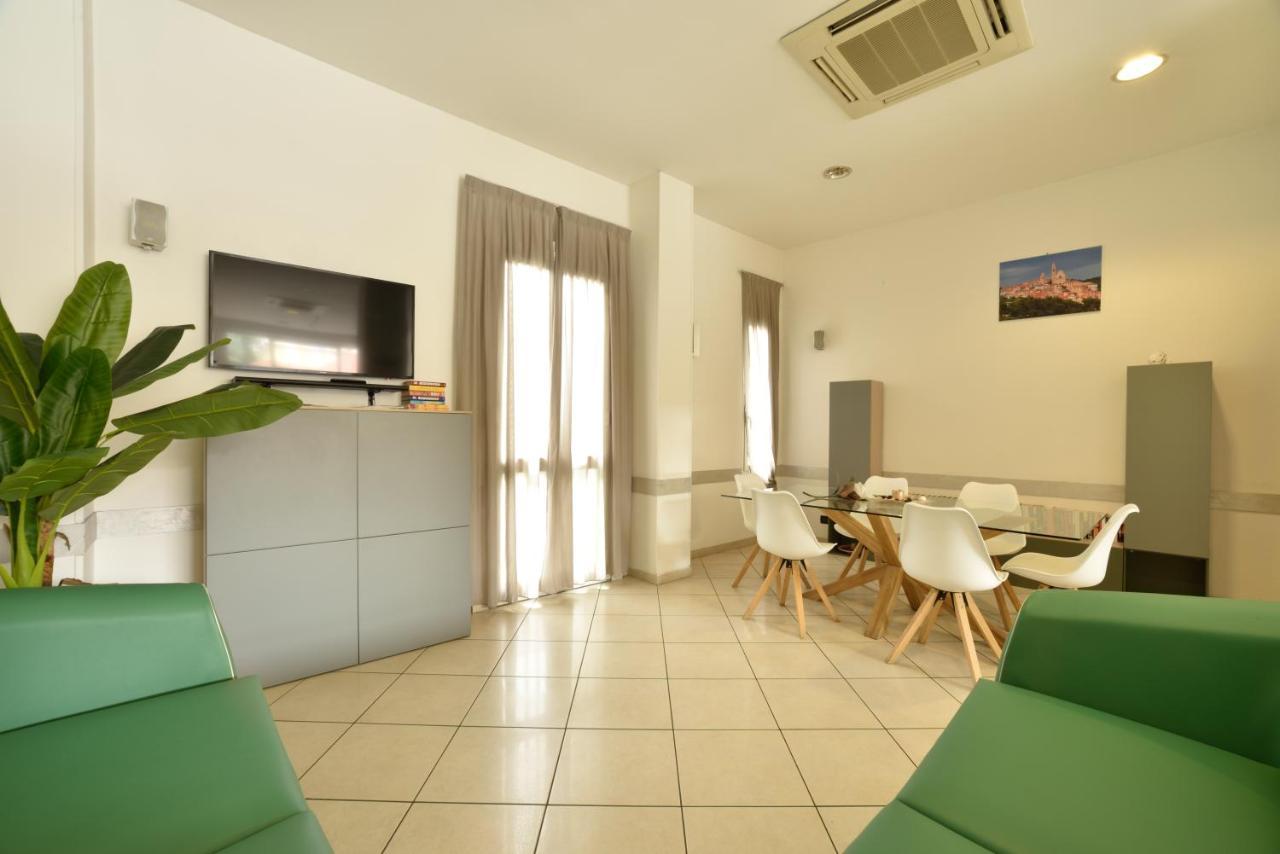 סן ברתולומיאו אל מארה Hotel Ristorante La Marina Mhotelsgroup מראה חיצוני תמונה